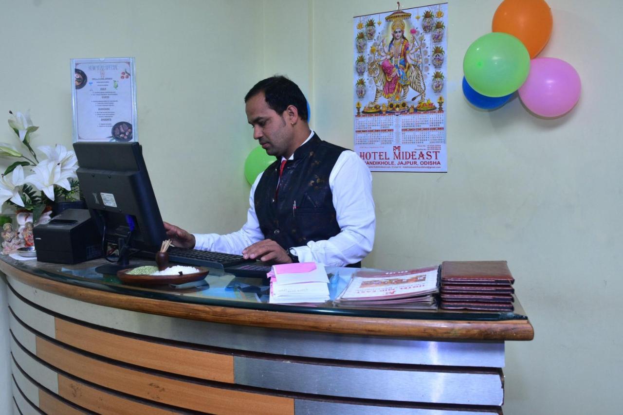 Hotel Mid East Haridaspur ภายนอก รูปภาพ