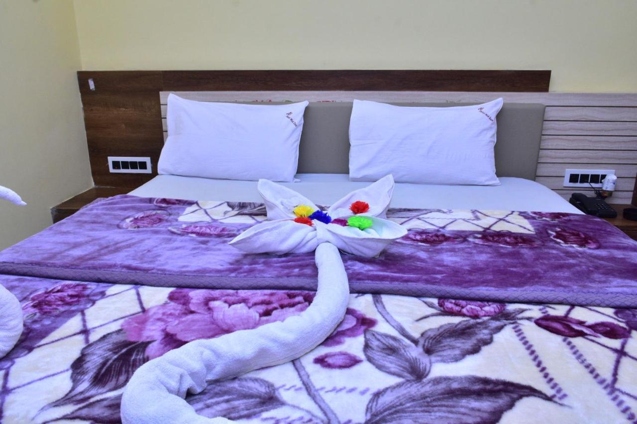 Hotel Mid East Haridaspur ภายนอก รูปภาพ
